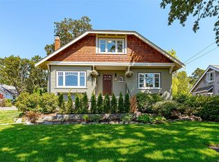 1276 Vista Hts, Victoria, BC V8T 2J1