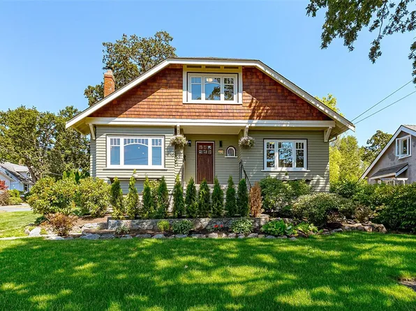 1276 Vista Hts, Victoria, BC V8T 2J1