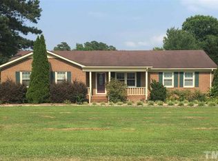 404 Carolina Ave, Clinton, NC 28328