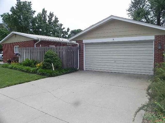 2nd image of 2407 N Van Buren St