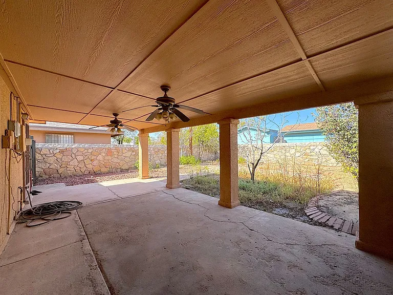 8511 Victor Ln — Photo 18