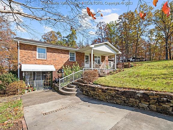 2nd image of 92 Grandview Dr