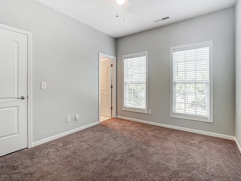 9519 Longstone Ln — Photo 28
