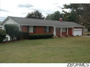 400 Skyline Dr, Zanesville, OH 43701