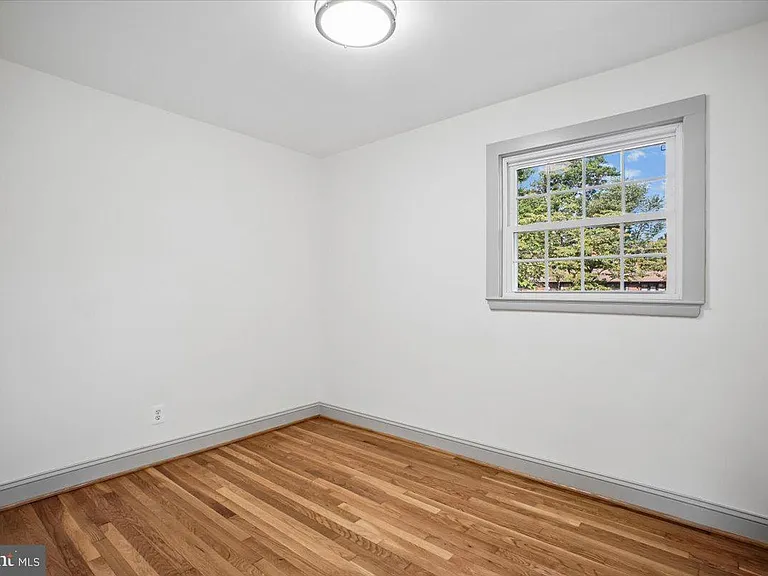 3227 Sherry Ct — Photo 17