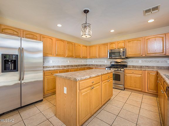 2nd image of 502 W Camino Tunera