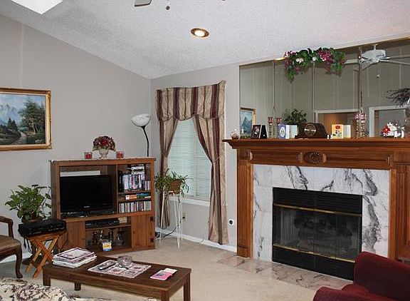 2nd image of 4003 S Crysler Ave #71