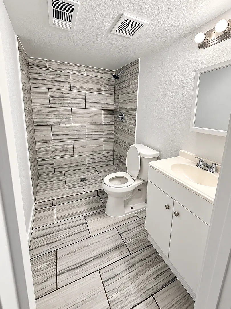 Cute and cozy 2-bedroom, 2-bath duplex — Photo 2