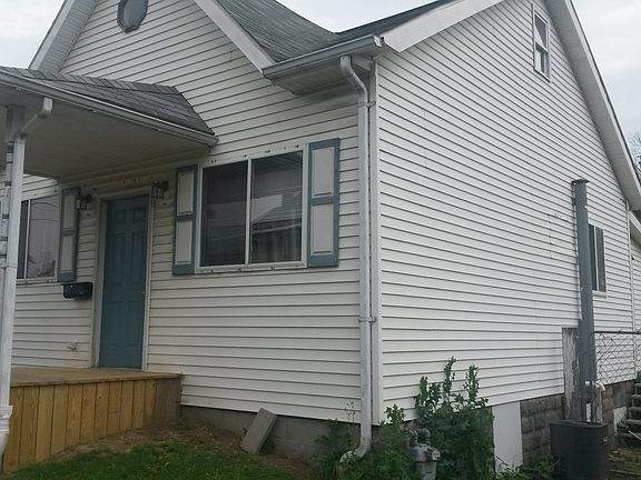 4th image of 716 Gaston Ave