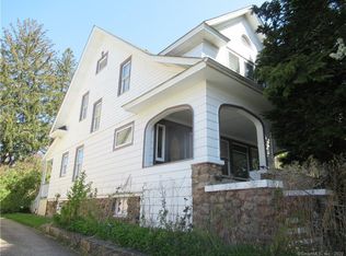 74 Harlem Ave, Bridgeport, CT 06606