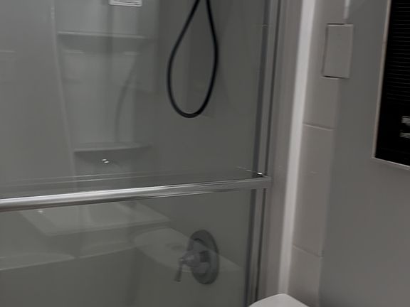 4th image of 104 N Dorset Ave APT 4