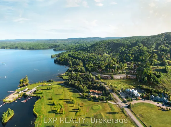 Mary Joanne Dr Unit 18, Greater Madawaska, ON K0J 1H0