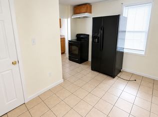 718 Dyer Ave, Cranston, RI 02920