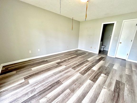 4th image of 9024 Mahogany Row SE