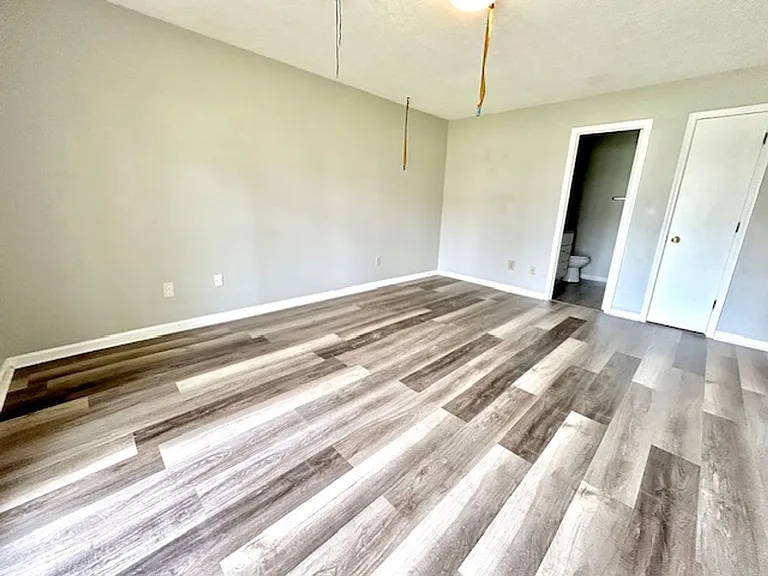 9024 Mahogany Row SE — Photo 4