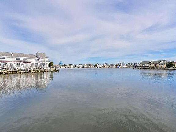 2nd image of 606 Gulf Stream Dr