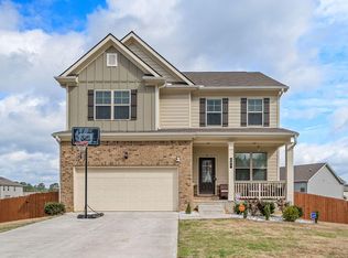 403 McGinnis Cir, Calhoun, GA 30701