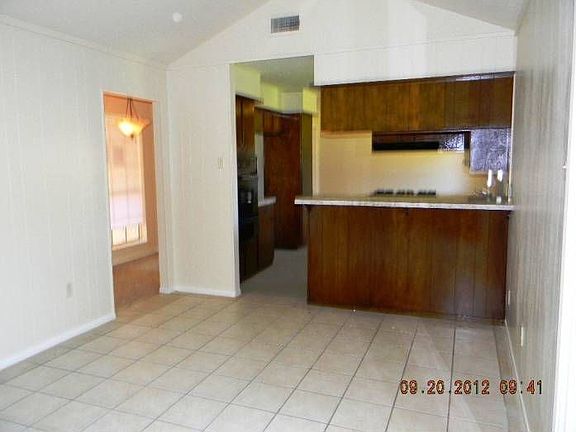 Living & Kitchen