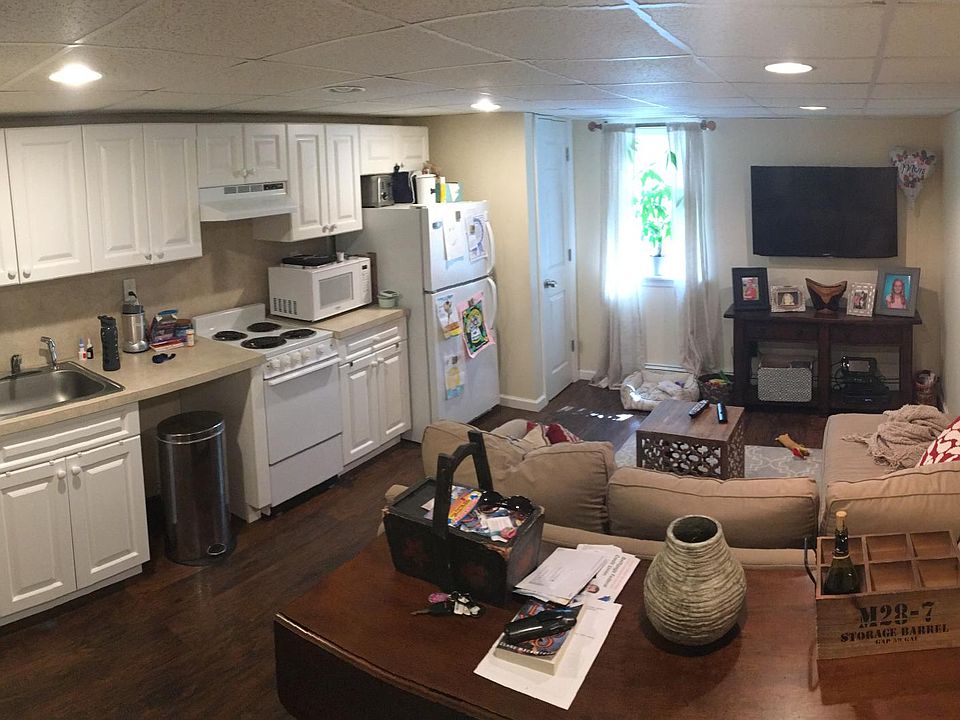 1st image of 736 Dickens Ave
