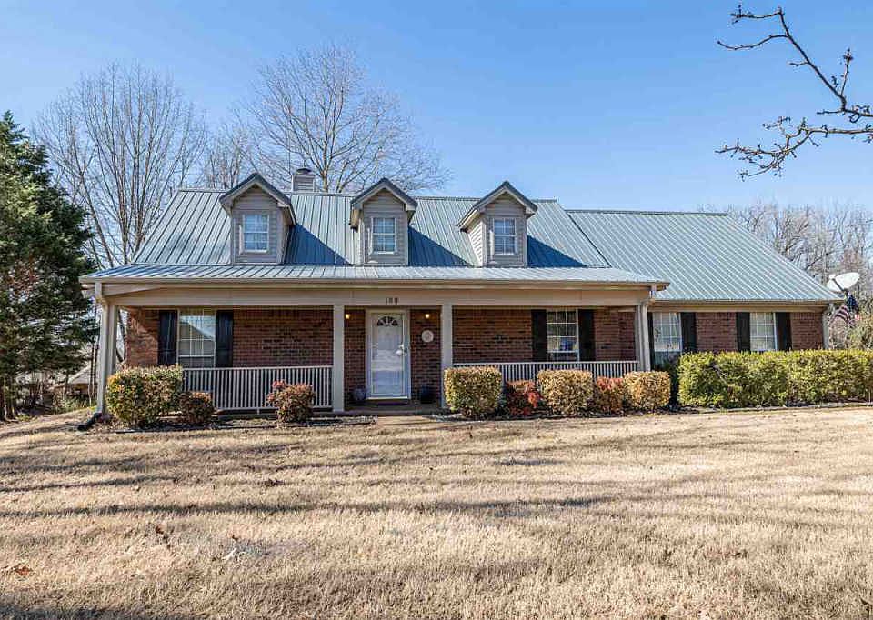 1st image of 100 Countrywood Ln