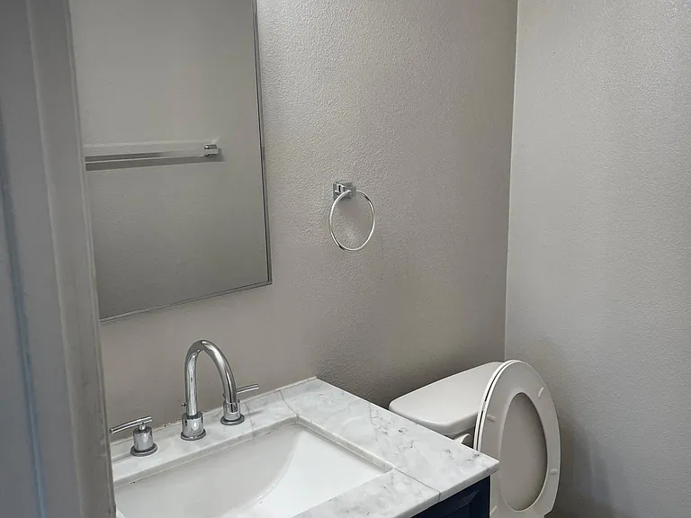 405 Terry Way — Photo 8