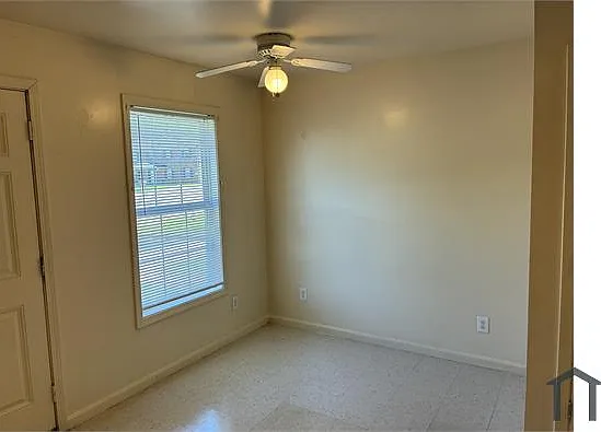 3605 Hillcross Dr — Photo 6