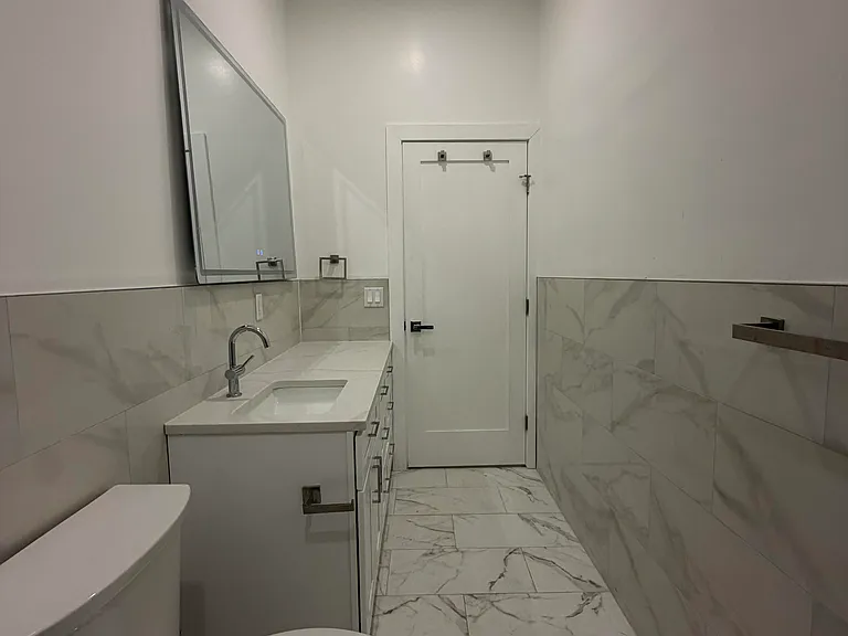 1221 New York Ave #4 — Photo 25