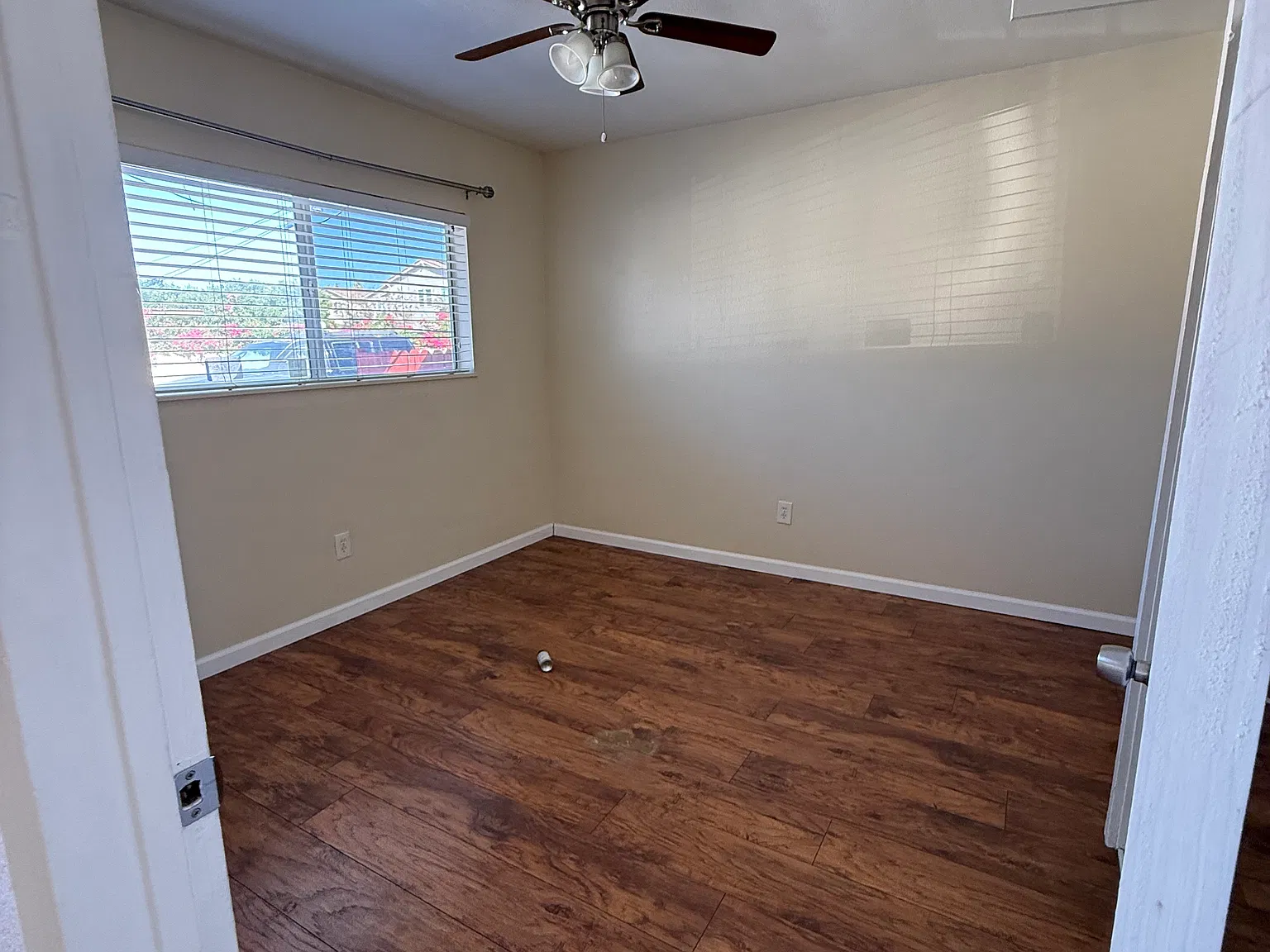1 bed, 700 sqft, $1,700 — Photo 2