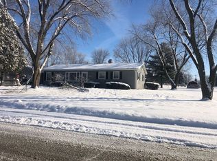 1821 Arlene Dr, Aurora, IL 60505