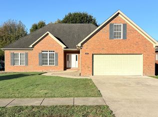 2635 Danhaven Dr, Bowling Green, KY 42104