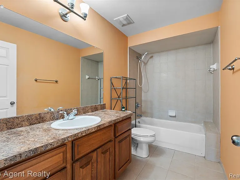 1066 Lorenzo Ct #1 — Photo 25