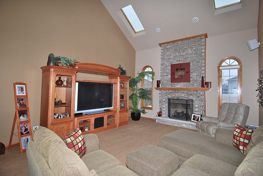 1st image of 8130 Nielsen Dr