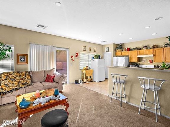 2nd image of 3777 Carisbrook Dr