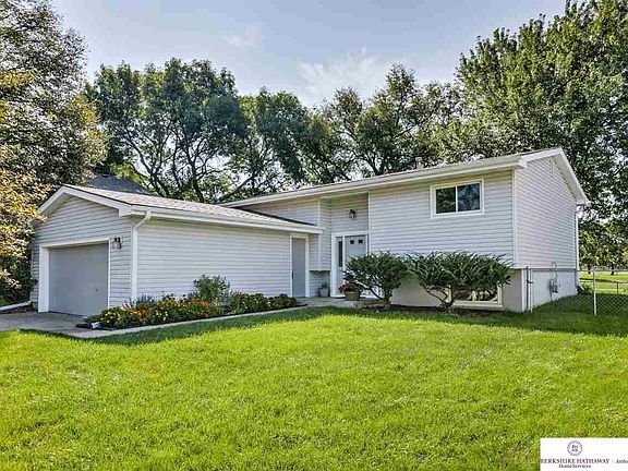 2nd image of 11735 Sunburst St