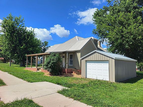 2nd image of 321 W Prime St