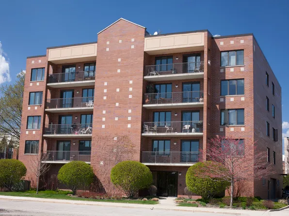 6340 Capulina Ave APT 2A, Morton Grove, IL 60053