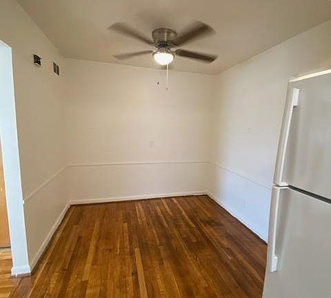 4th image of 3588 Schwartze Ave #4
