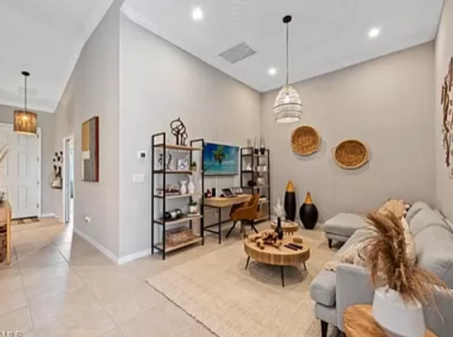 ** New Construction Very Modern 2 Plus A Den 2nd Floor Condo With Golf Esplanade Golf & Country C... — Photo 2