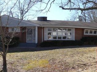 1136 W 2nd St, West Plains, MO 65775