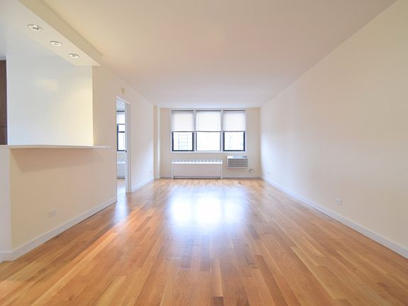 The Capri - Living Room - GCC-07F