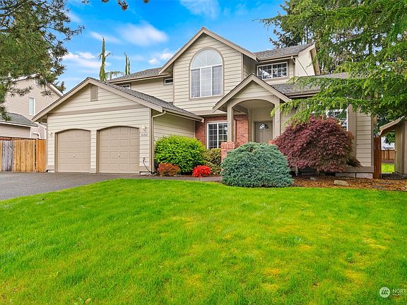 2nd image of 12207 200th Avenue Ct E