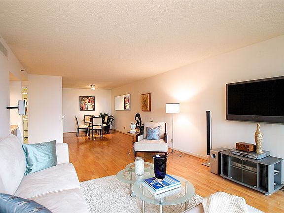 3rd image of 101 Lombard St APT 502W