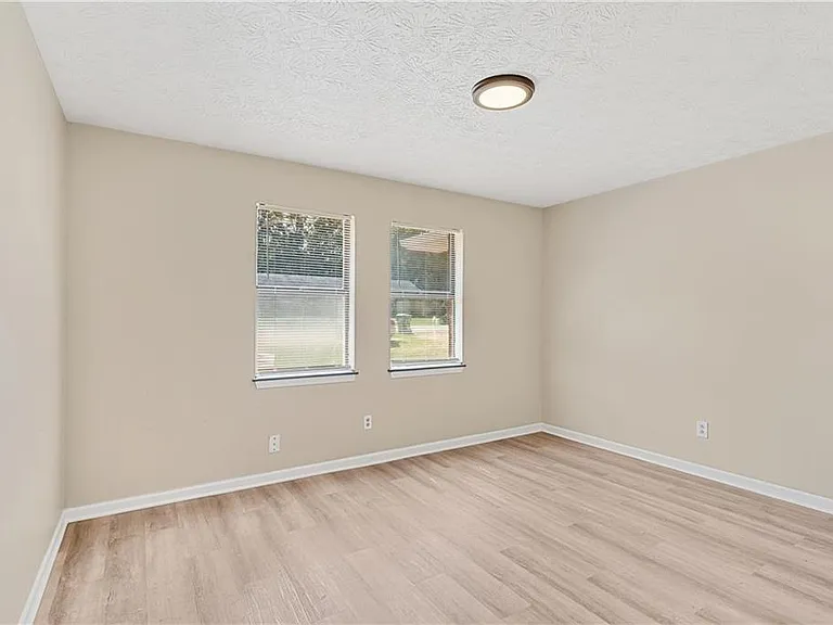 217 Tanglewood Dr #B — Photo 14