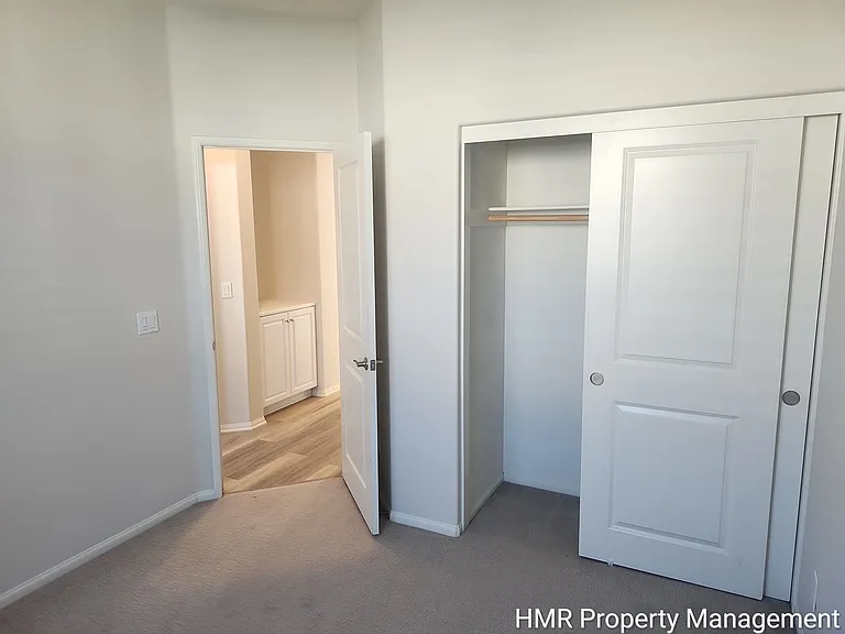 6386 Pegasus Ct — Photo 5
