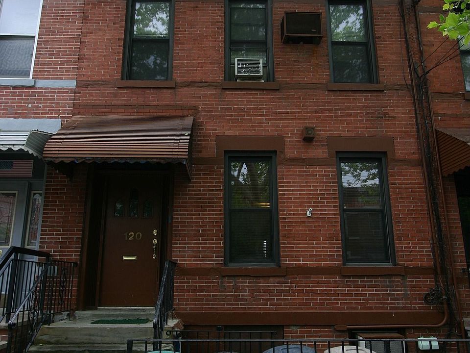 2 Fam with lots of Character 