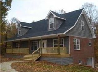 2107 Madison St, Clarksville, TN 37043