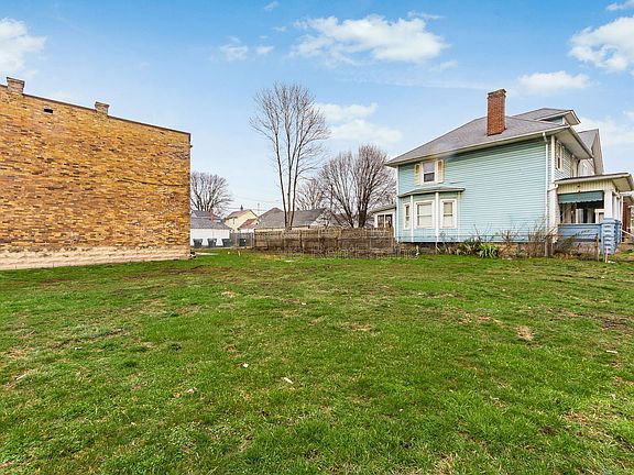 5th image of 1044 Sullivant Ave