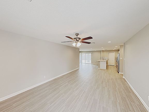 5th image of 23 E Cairo Dr