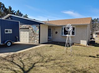 38964 12th Ave #B, North Branch, MN 55056