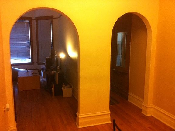 5th image of 3511 N Sheffield Ave APT 1